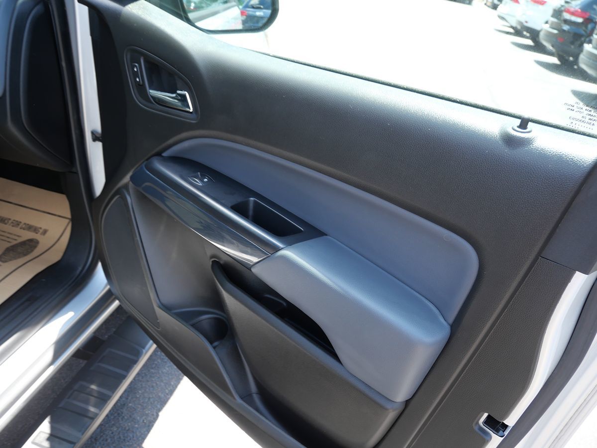 2015 Chevrolet Colorado Z71 photo 31