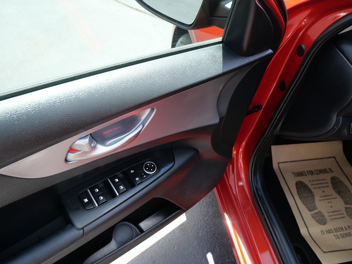 2022 Kia Forte LXS photo 15
