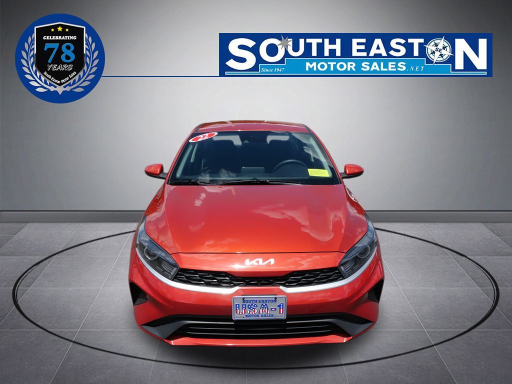 2022 Kia Forte LXS photo 3