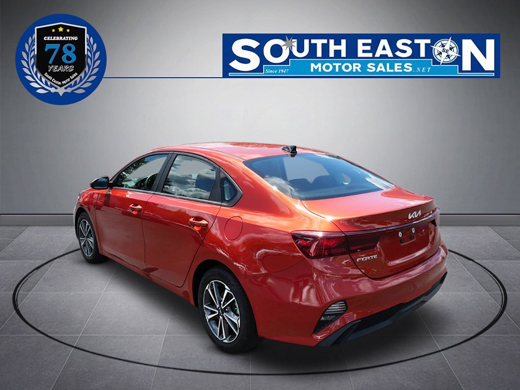 2022 Kia Forte LXS photo 5