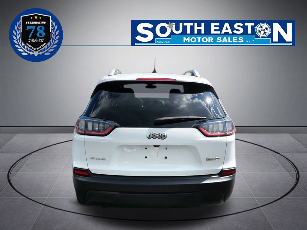 2019 Jeep Cherokee Latitude photo 4