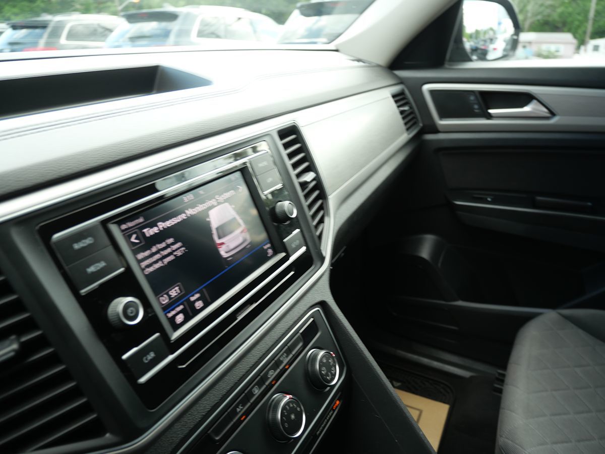 2019 Volkswagen Atlas V6 S photo 13