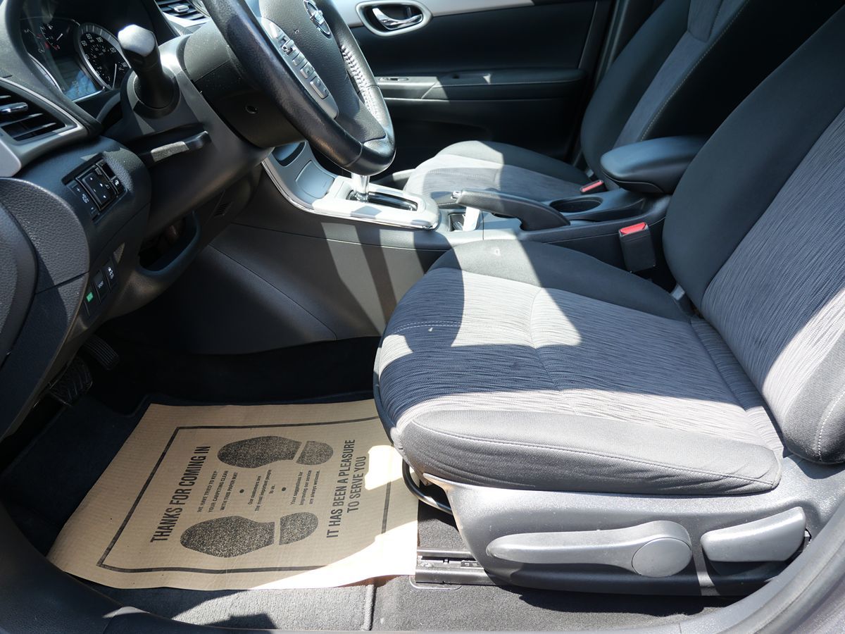2015 Nissan Sentra SV photo 12