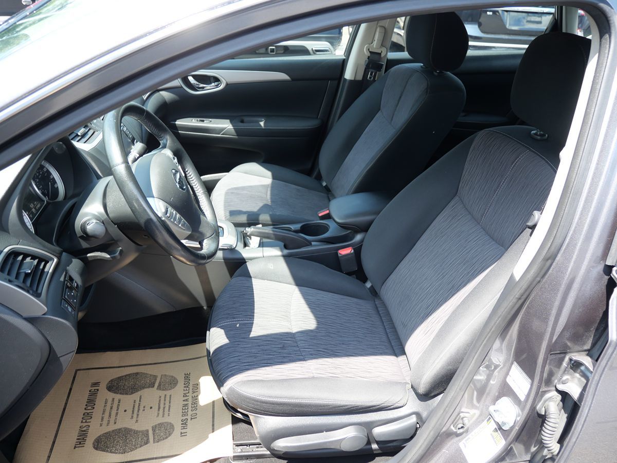 2015 Nissan Sentra SV photo 13