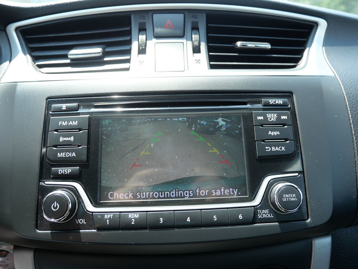 2015 Nissan Sentra SV photo 17