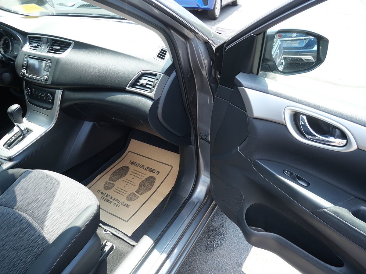 2015 Nissan Sentra SV photo 21