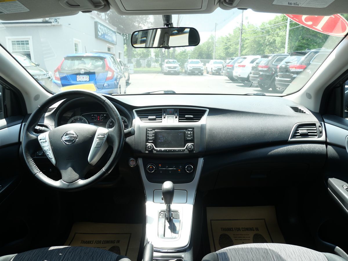 2015 Nissan Sentra SV photo 24