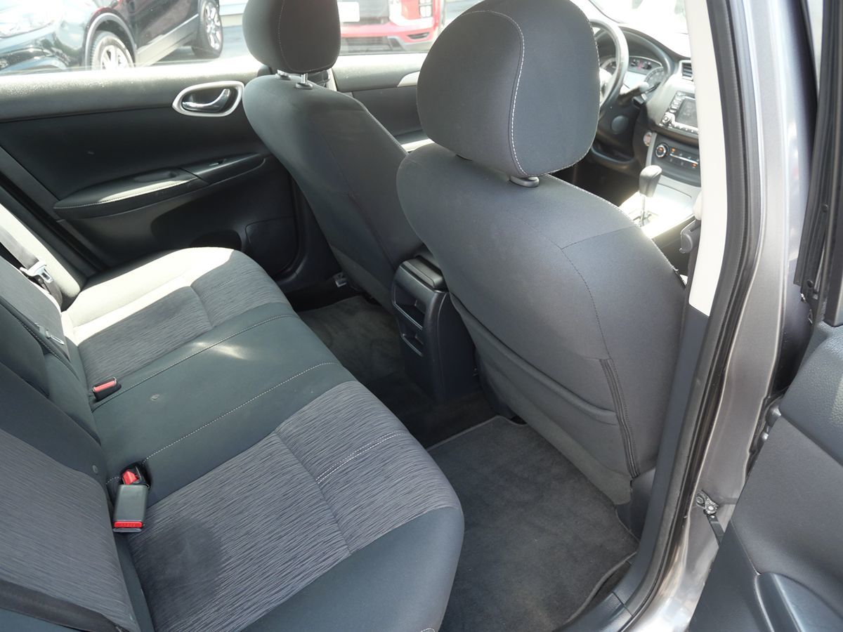 2015 Nissan Sentra SV photo 25