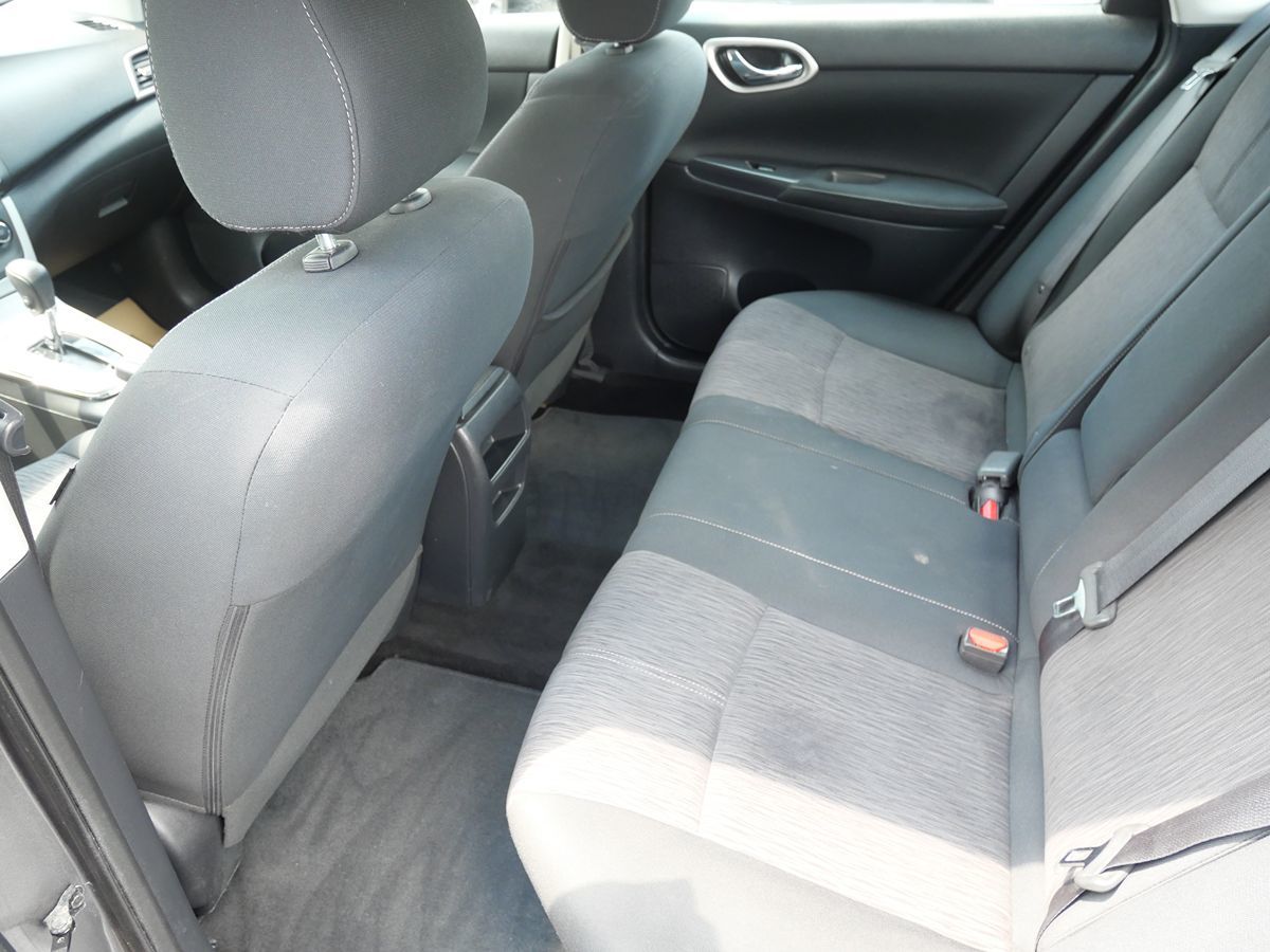 2015 Nissan Sentra SV photo 28
