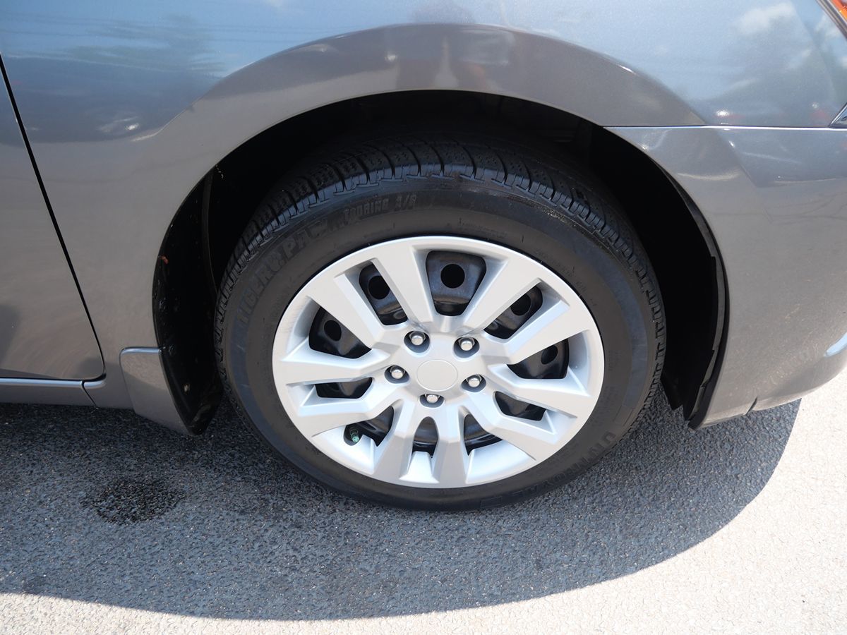 2015 Nissan Sentra SV photo 34