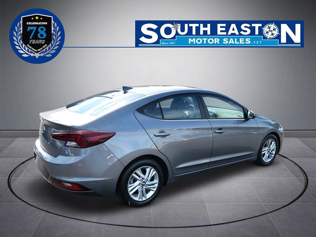 2020 Hyundai Elantra SEL photo 7
