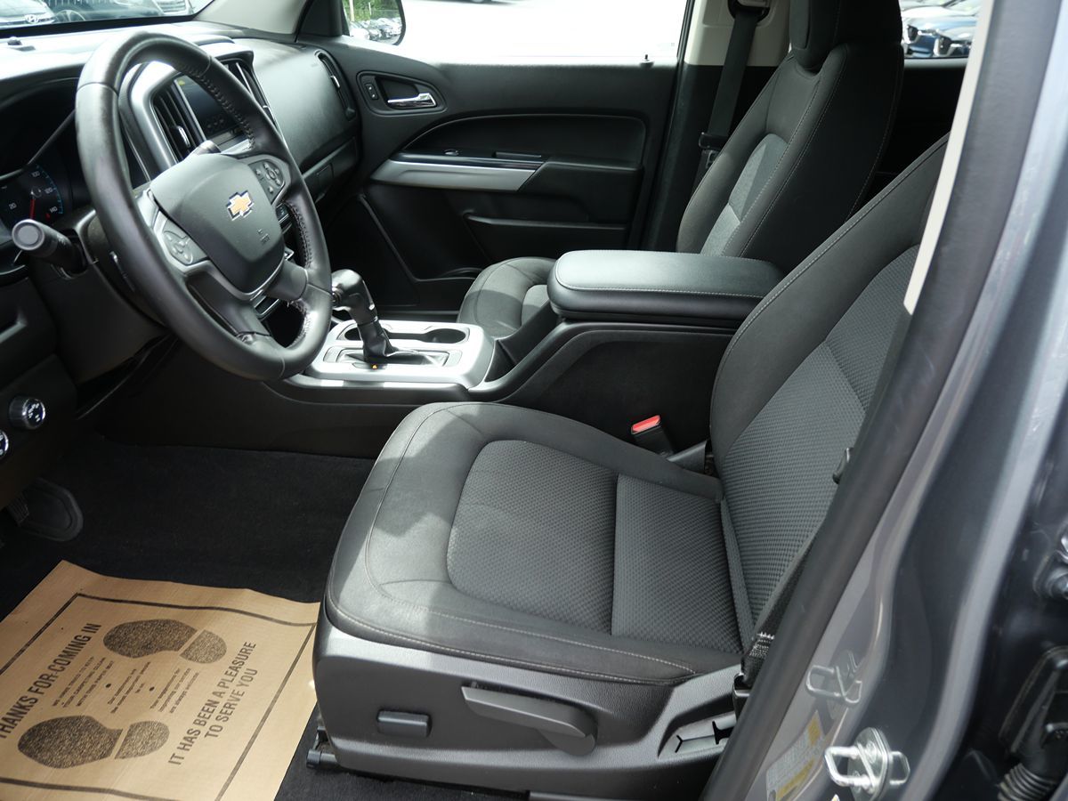 2019 Chevrolet Colorado LT photo 10