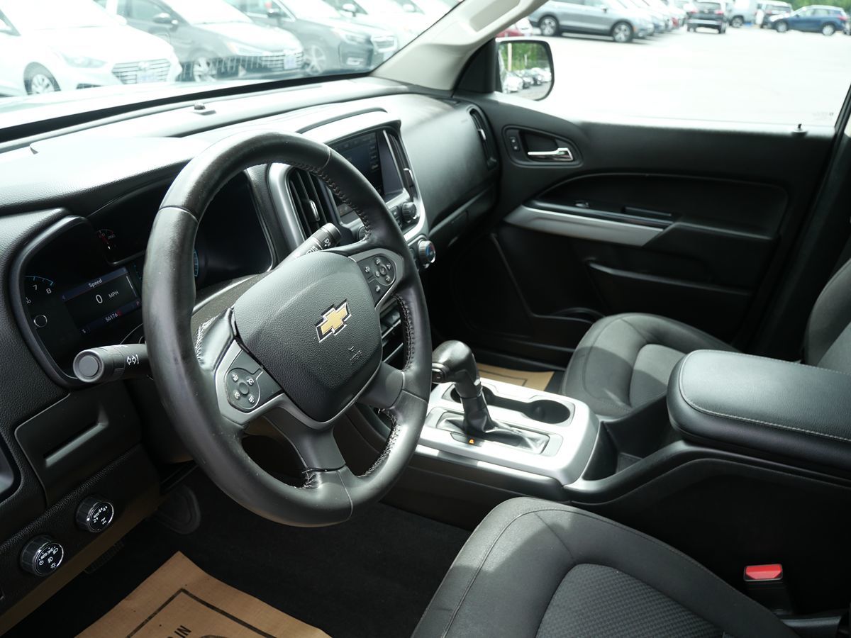 2019 Chevrolet Colorado LT photo 12