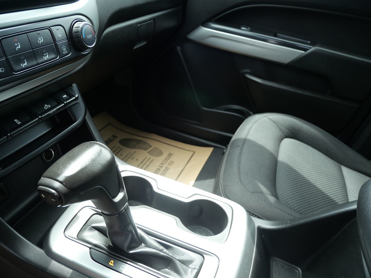 2019 Chevrolet Colorado LT photo 15