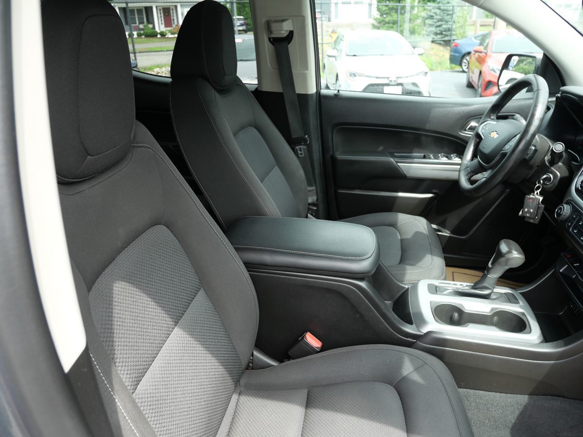 2019 Chevrolet Colorado LT photo 28