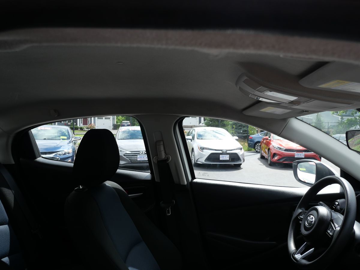 2019 Toyota Yaris photo 23
