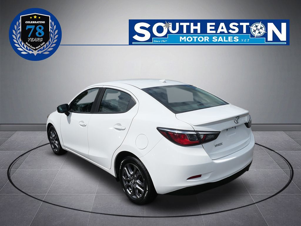 2019 Toyota Yaris photo 5