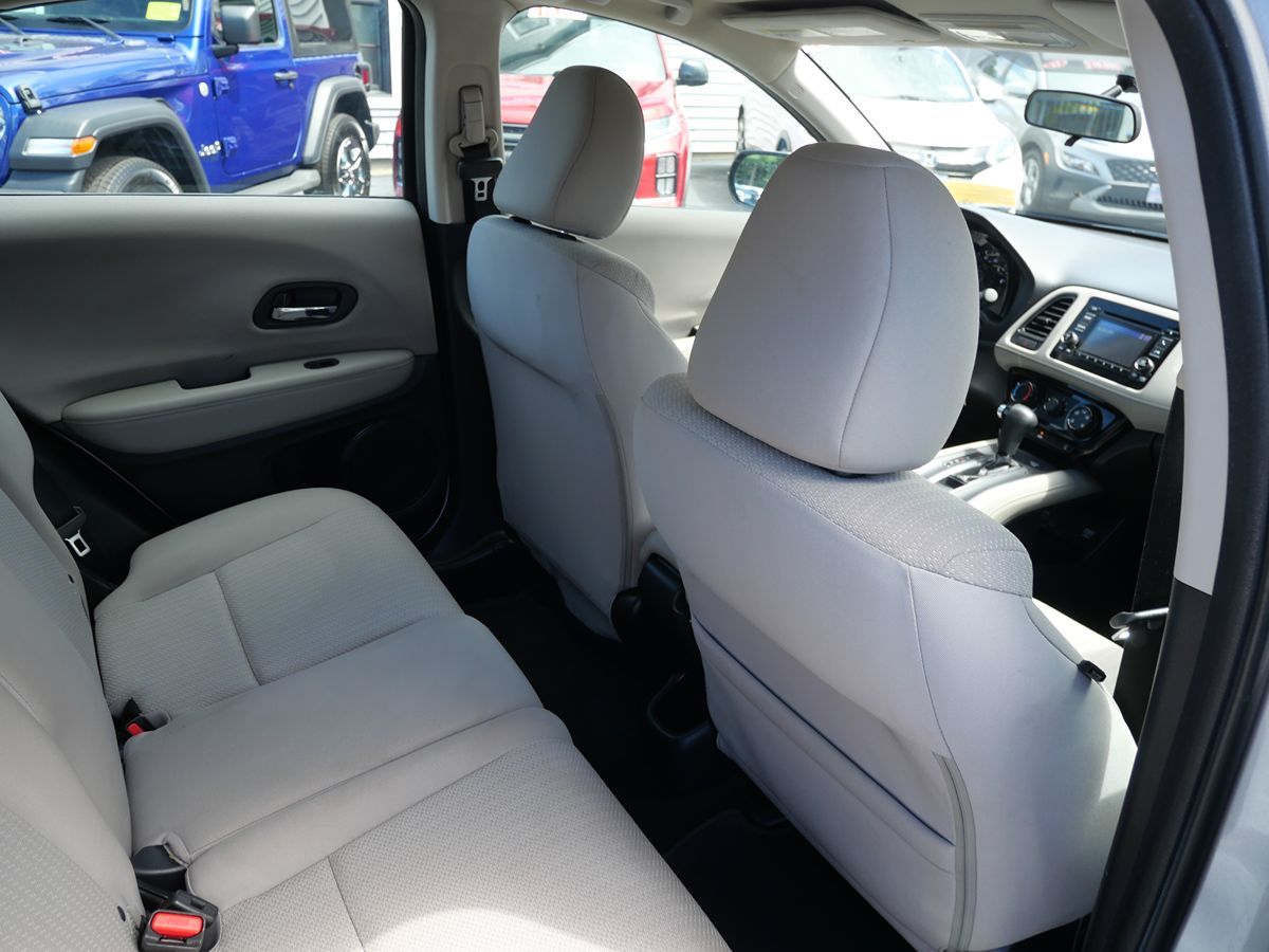 2018 Honda HR-V LX photo 23
