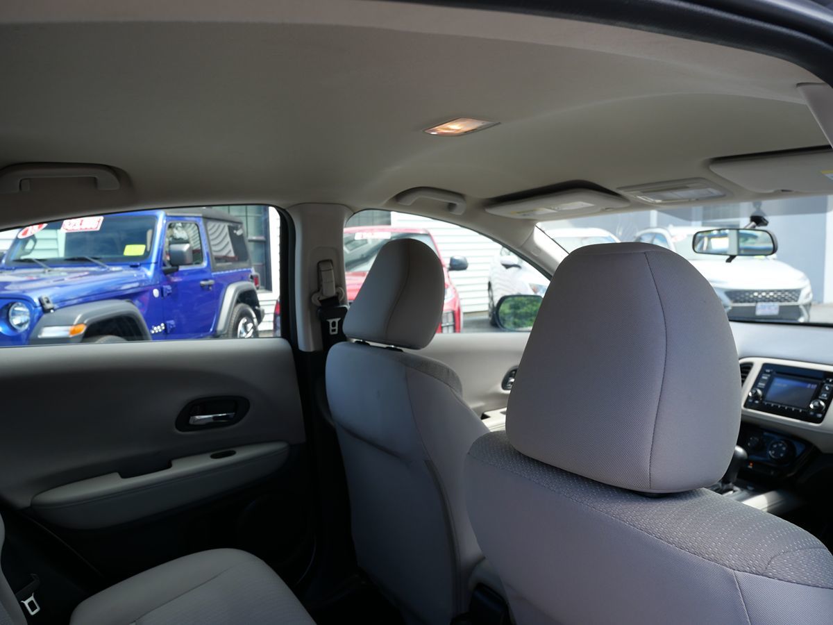 2018 Honda HR-V LX photo 24