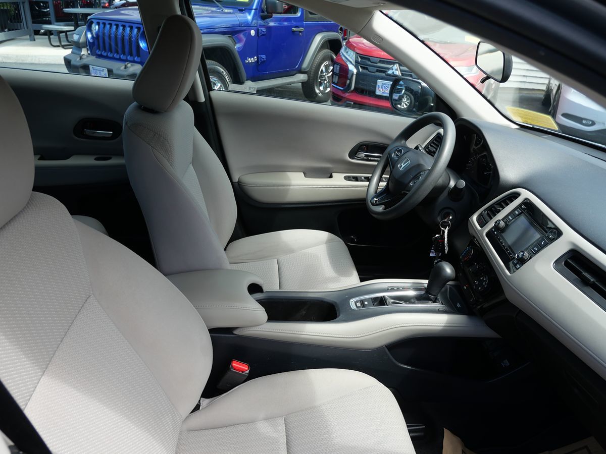 2018 Honda HR-V LX photo 26