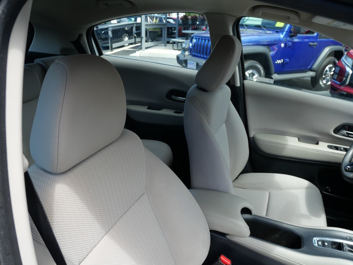 2018 Honda HR-V LX photo 27