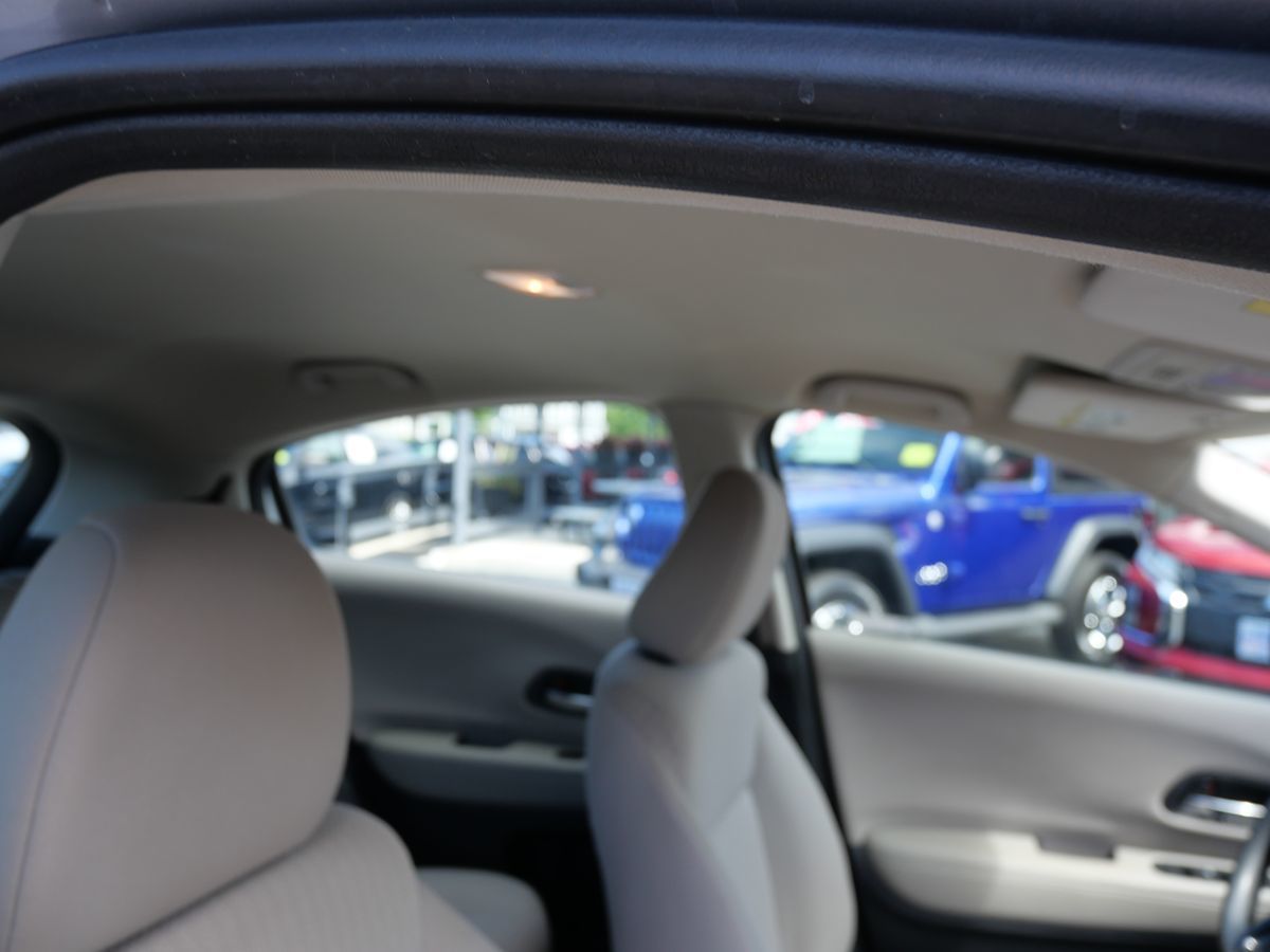 2018 Honda HR-V LX photo 28