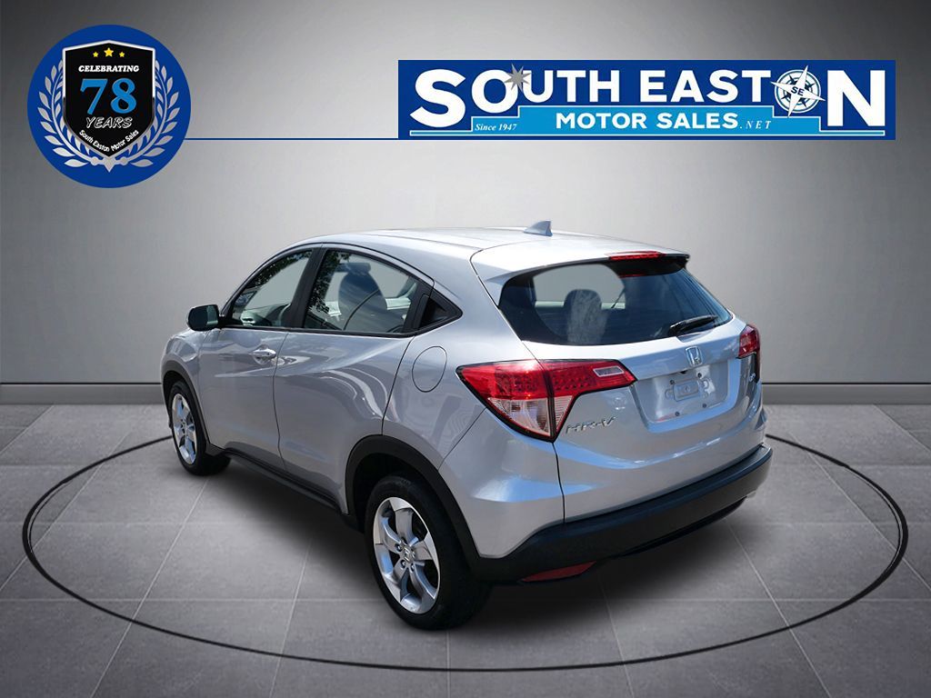 2018 Honda HR-V LX photo 5