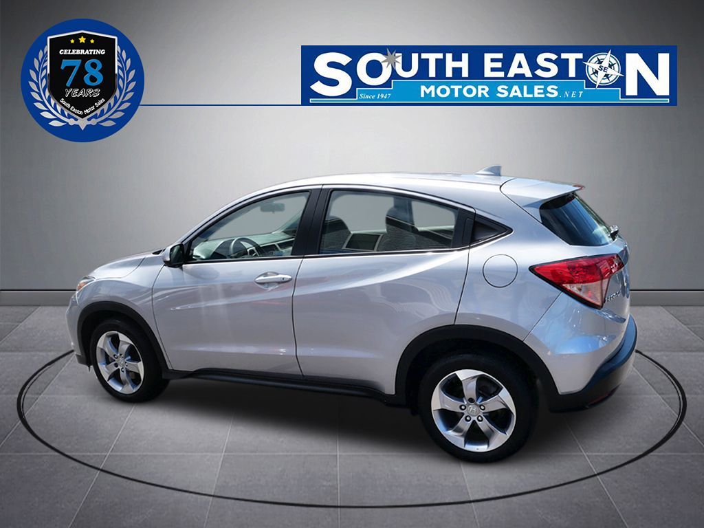 2018 Honda HR-V LX photo 8