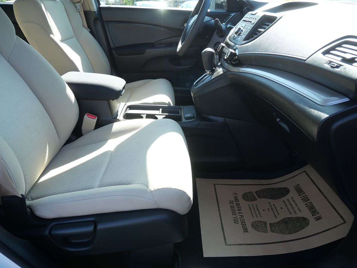 2015 Honda CR-V LX photo 21
