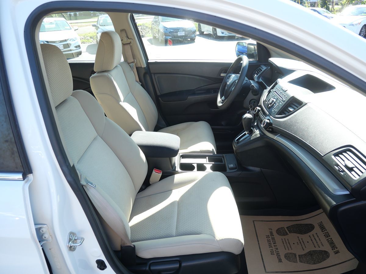 2015 Honda CR-V LX photo 22