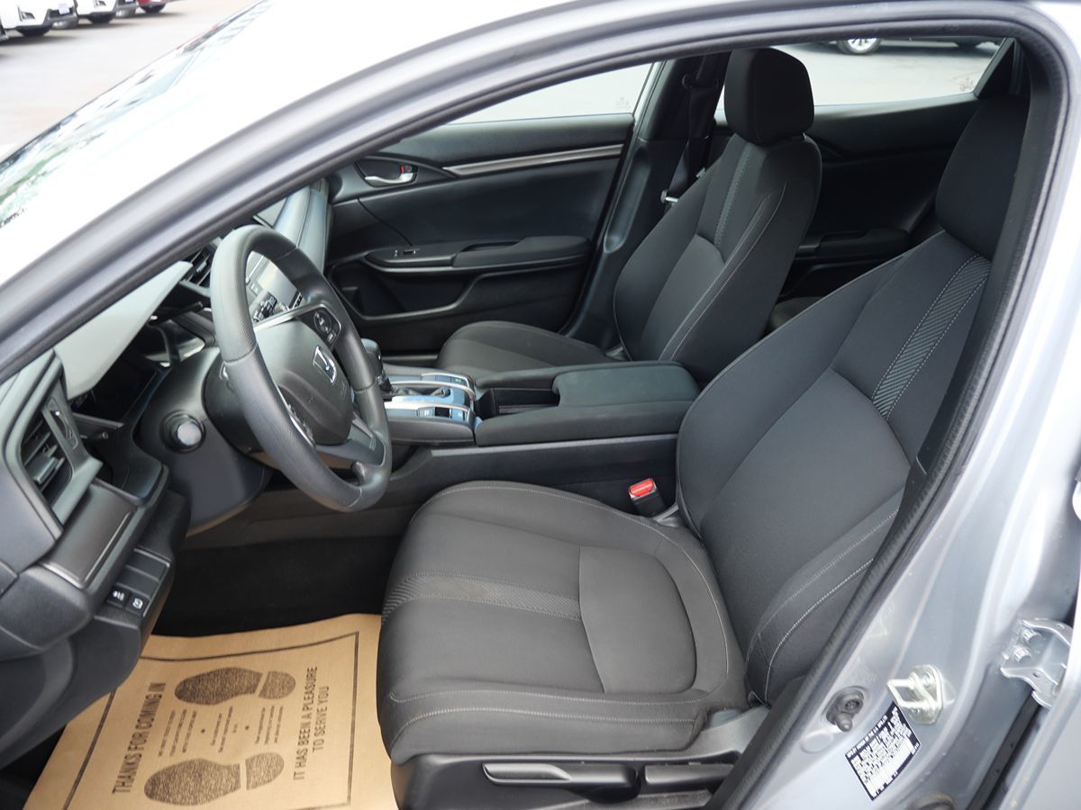 2018 Honda Civic Hatchback LX photo 12