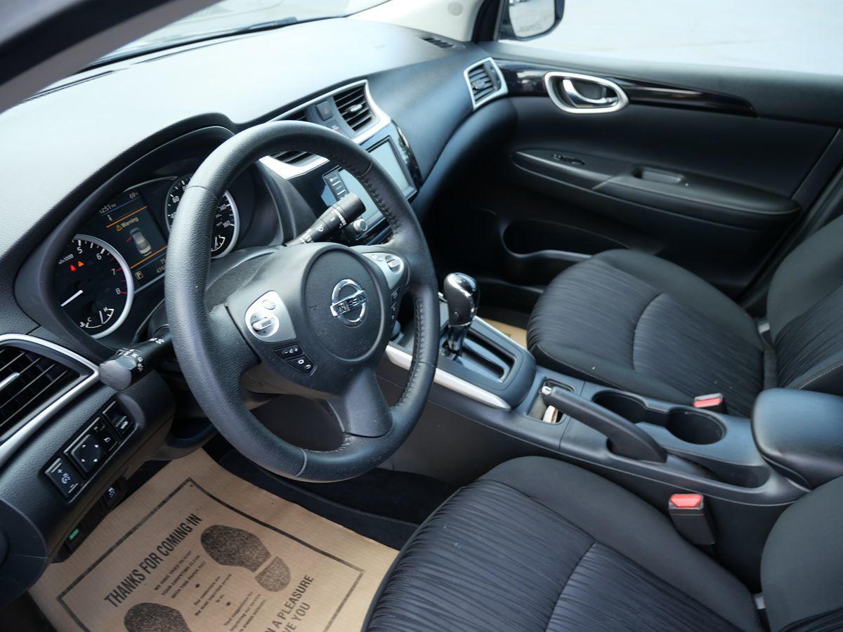 2019 Nissan Sentra SV photo 12