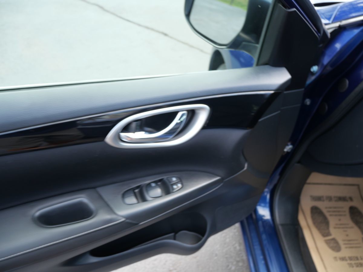 2019 Nissan Sentra SV photo 15