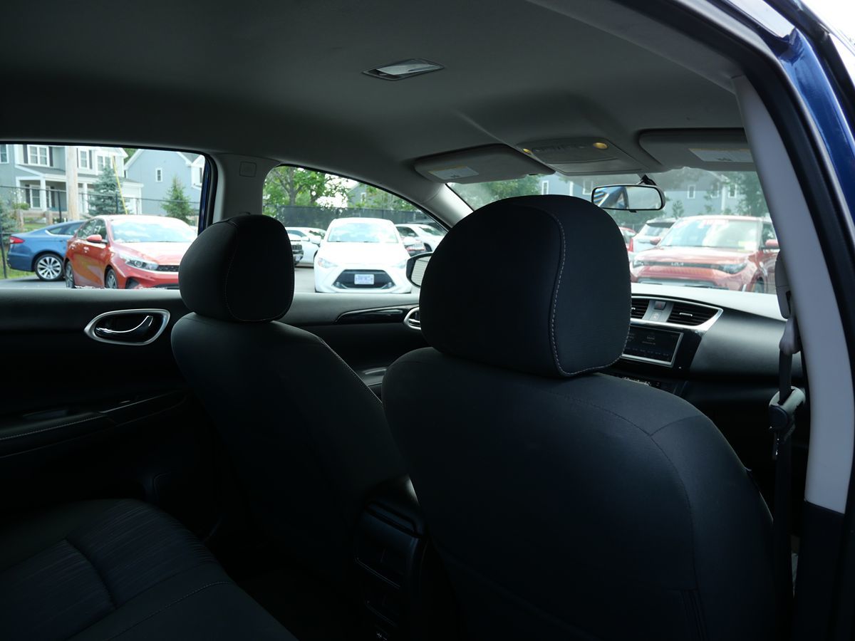 2019 Nissan Sentra SV photo 23