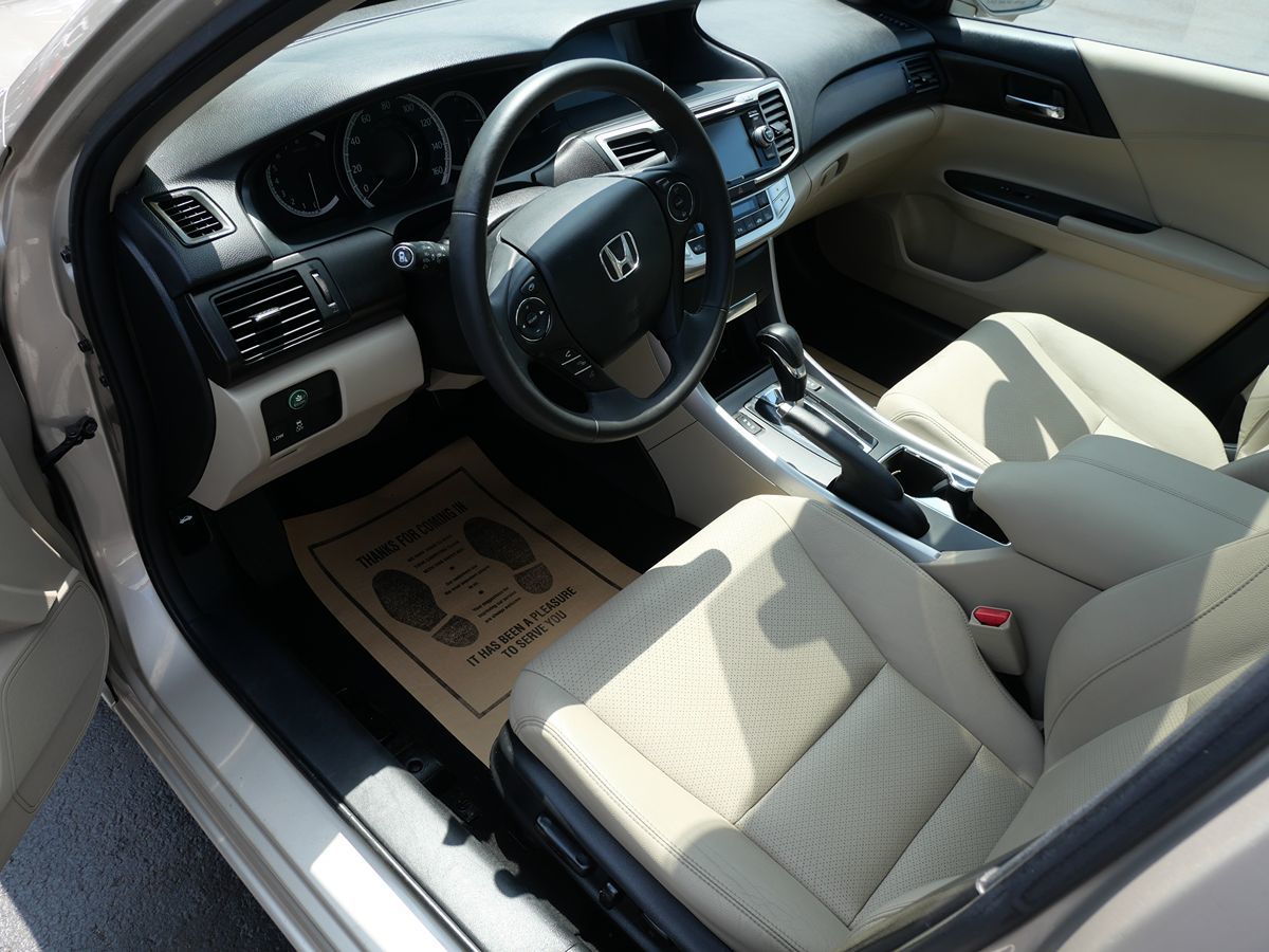 2014 Honda Accord EX-L photo 9