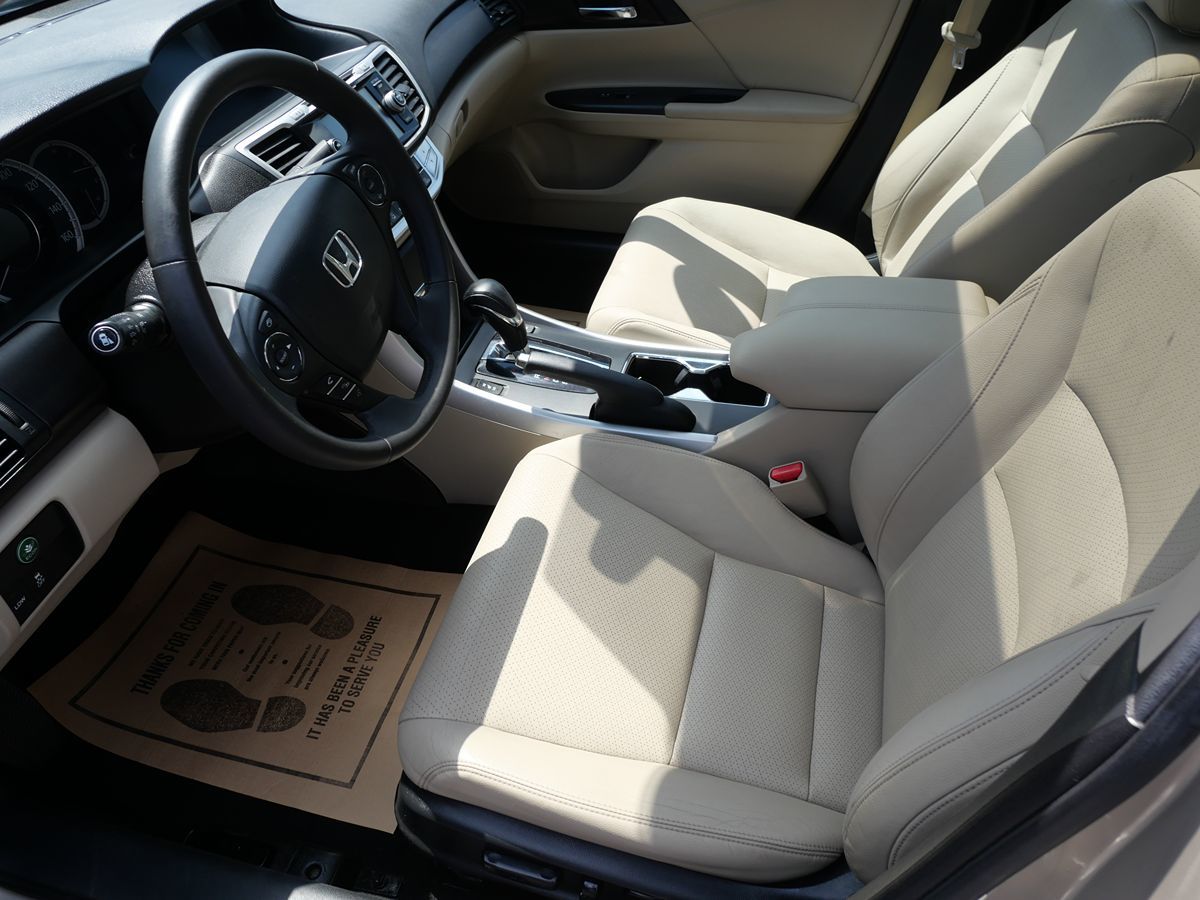 2014 Honda Accord EX-L photo 10