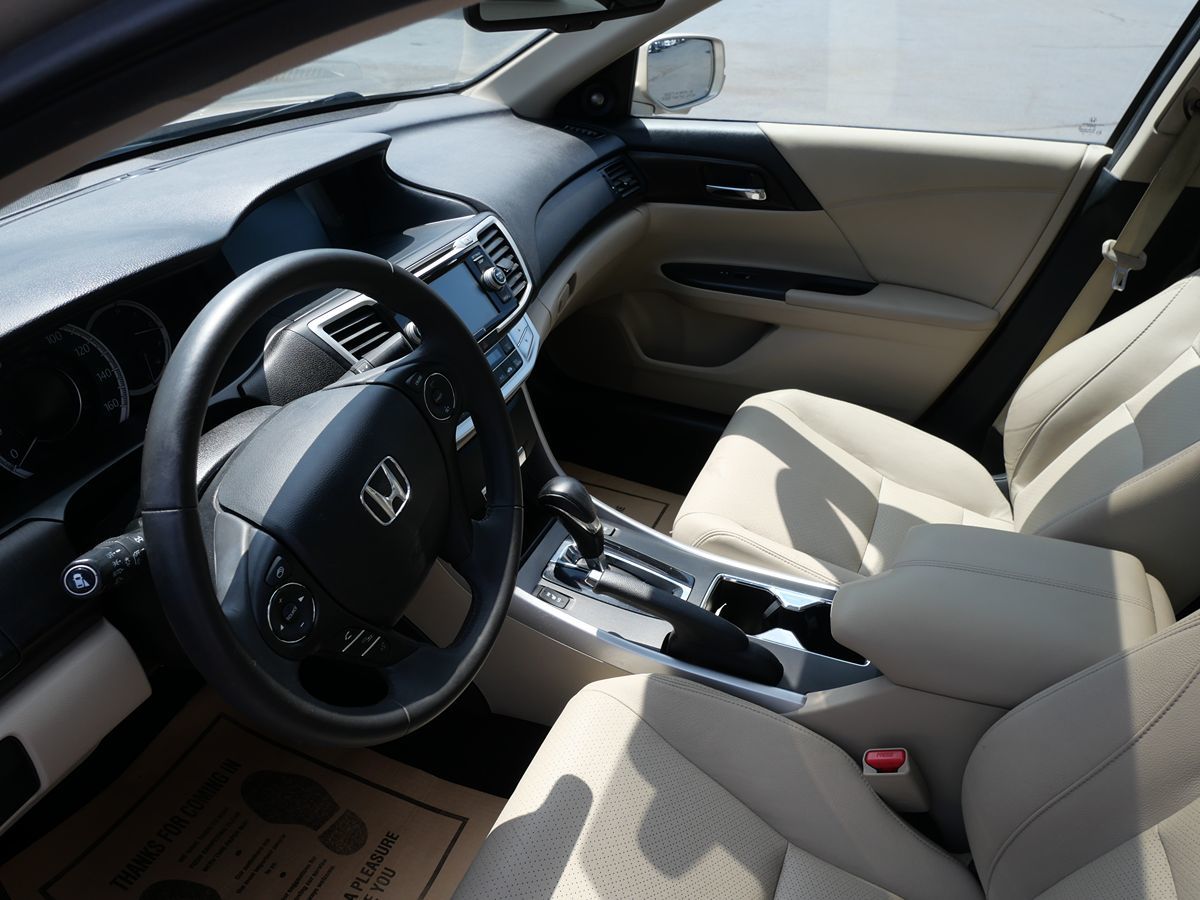 2014 Honda Accord EX-L photo 12