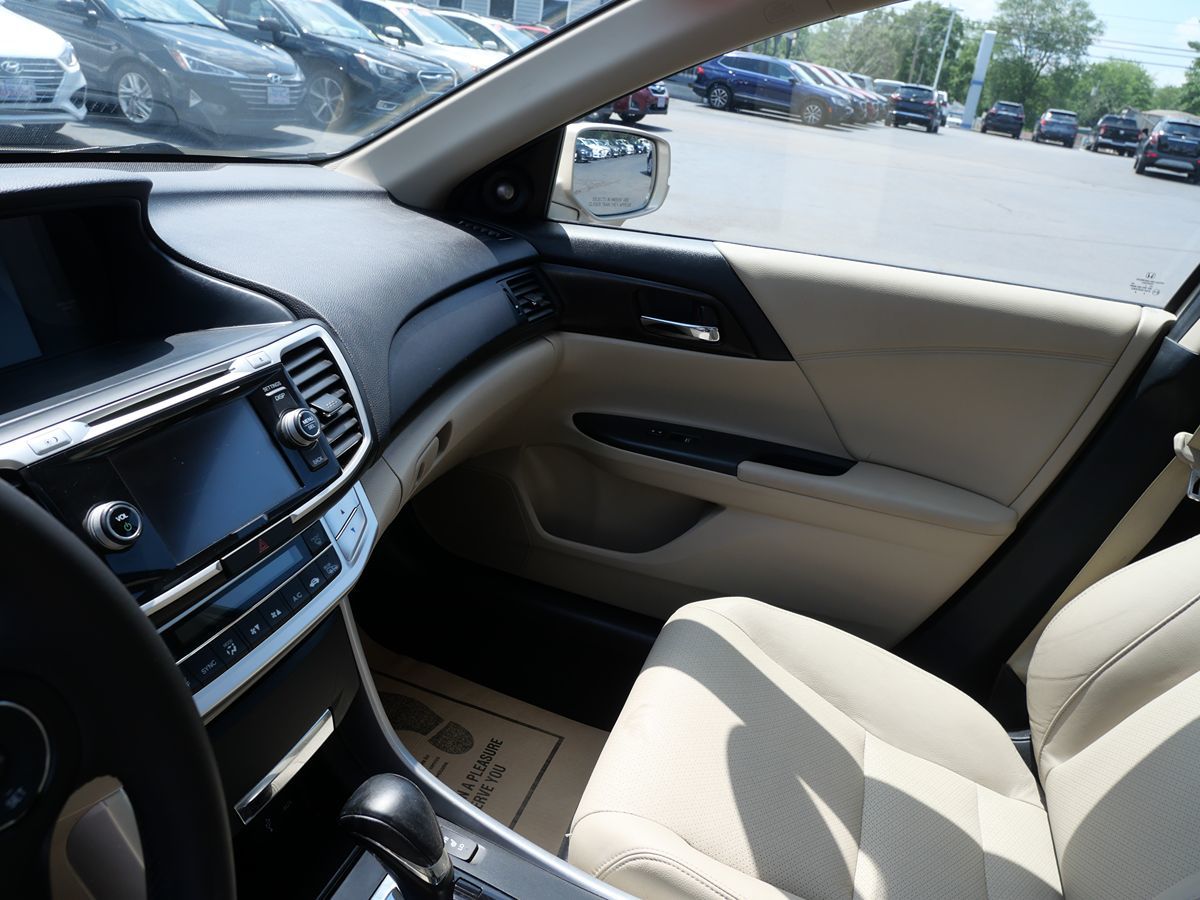 2014 Honda Accord EX-L photo 13