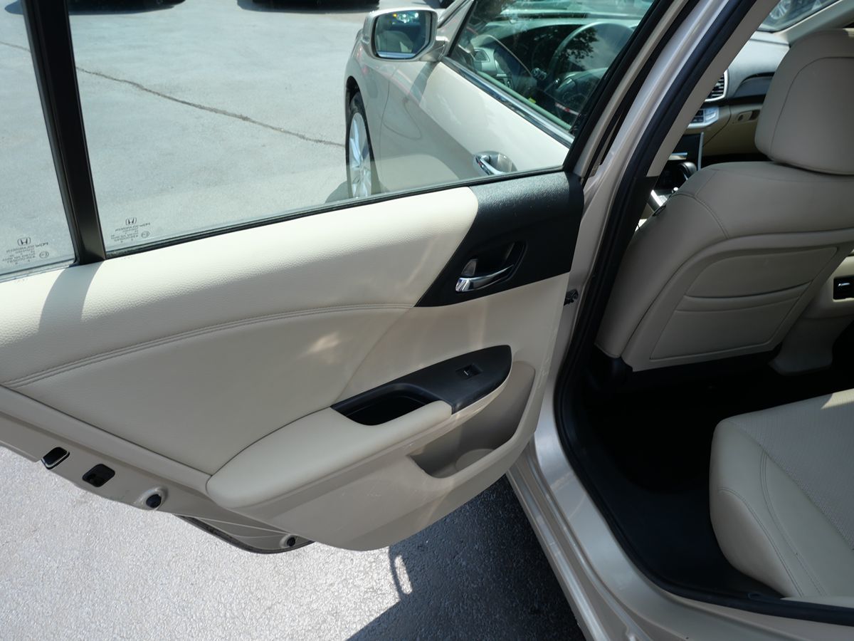 2014 Honda Accord EX-L photo 17