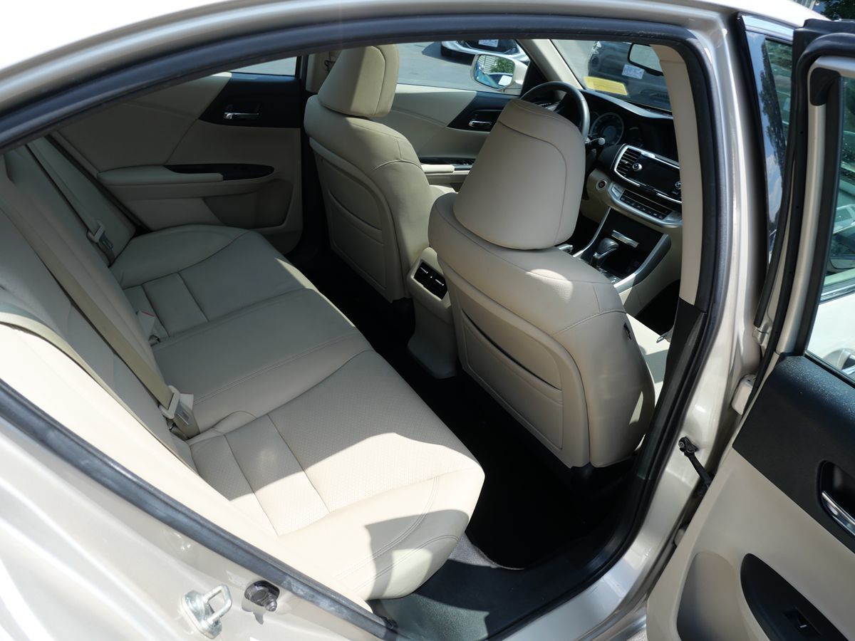 2014 Honda Accord EX-L photo 21