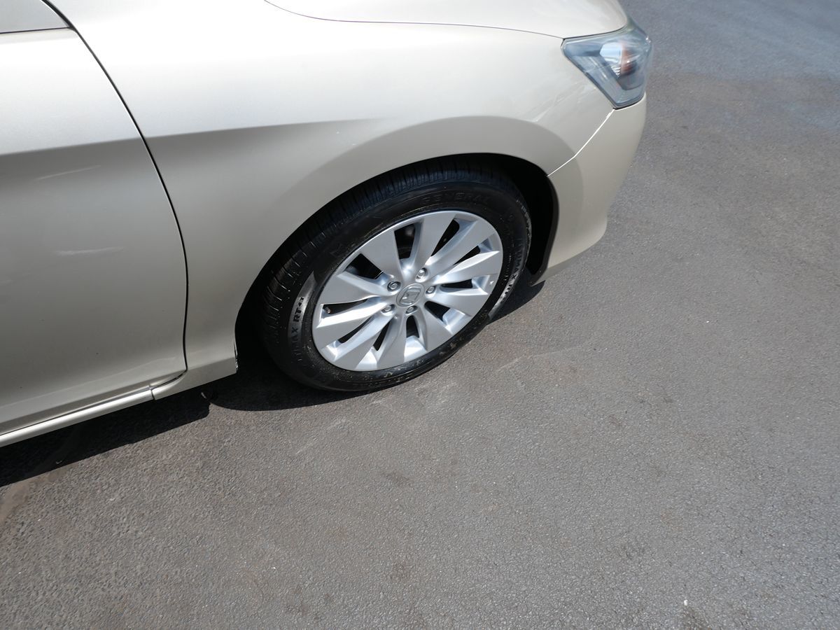 2014 Honda Accord EX-L photo 32