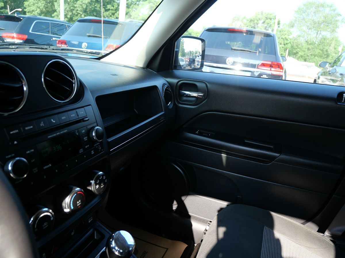 2017 Jeep Patriot Latitude photo 13