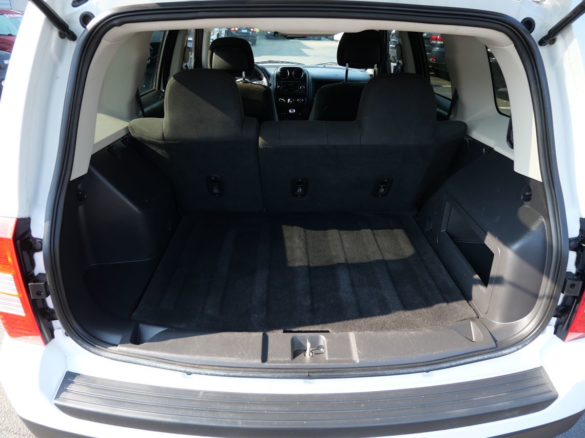 2017 Jeep Patriot Latitude photo 21