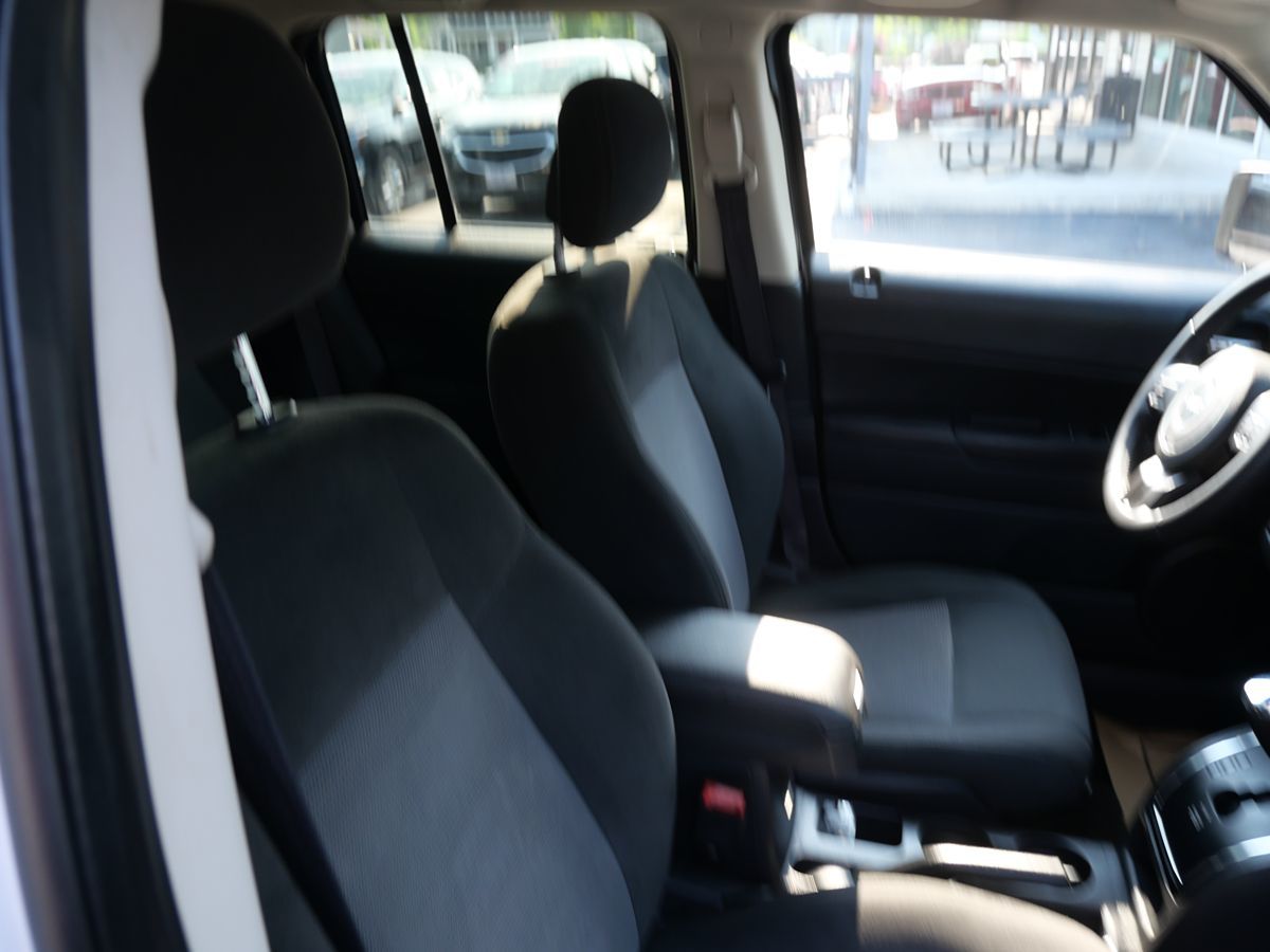 2017 Jeep Patriot Latitude photo 27