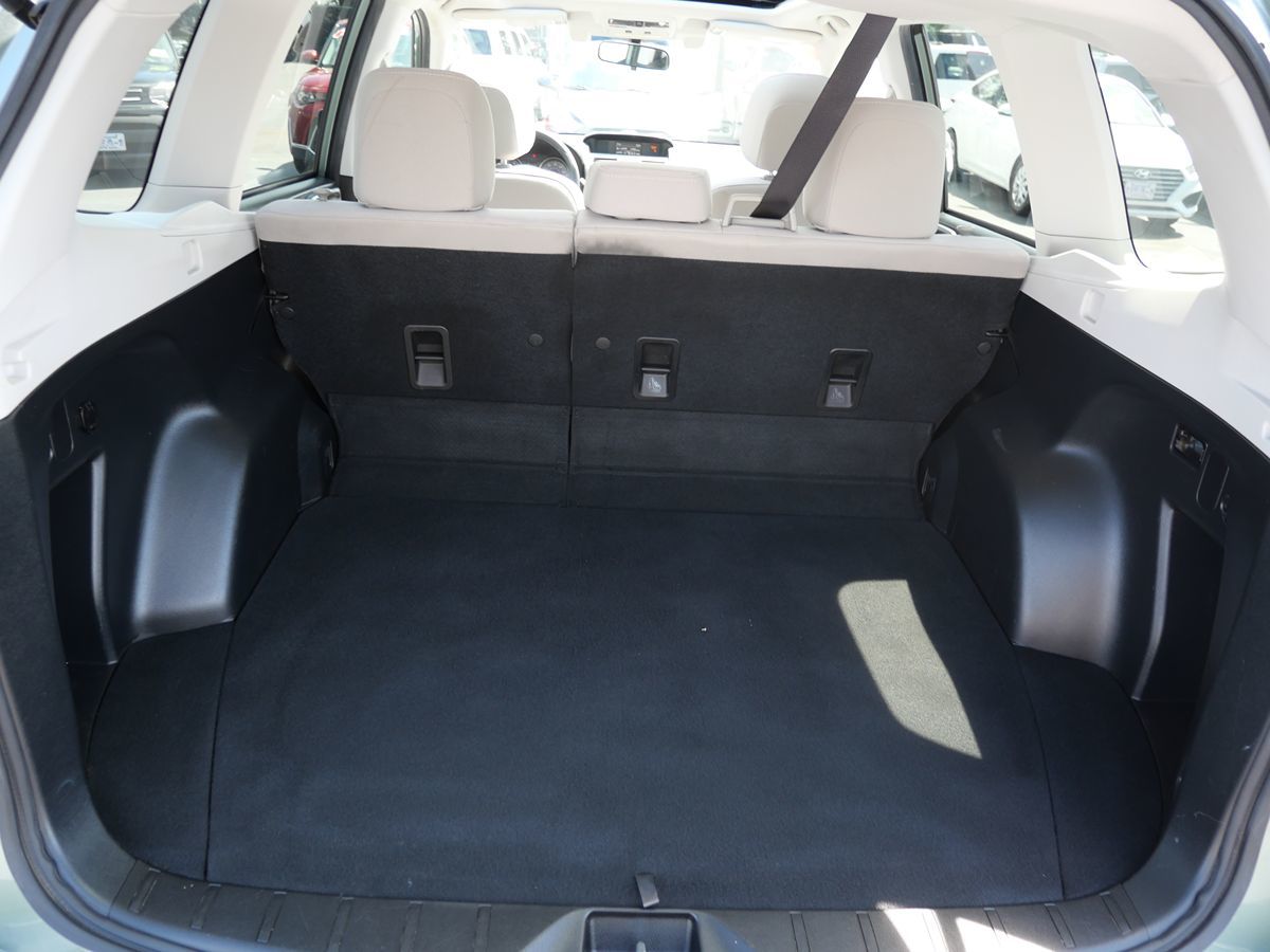 2016 Subaru Forester 2.5i Premium photo 20