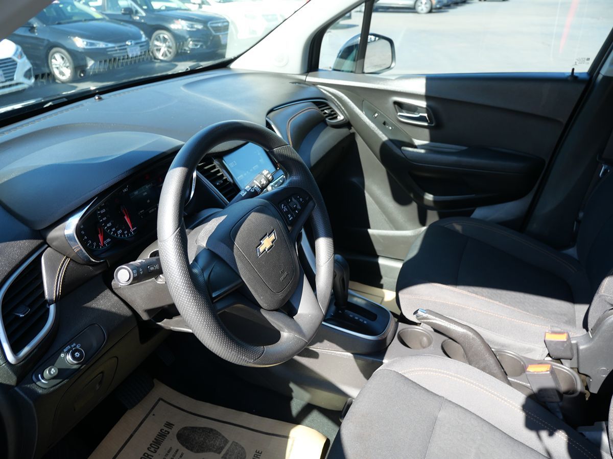 2017 Chevrolet Trax LS photo 12