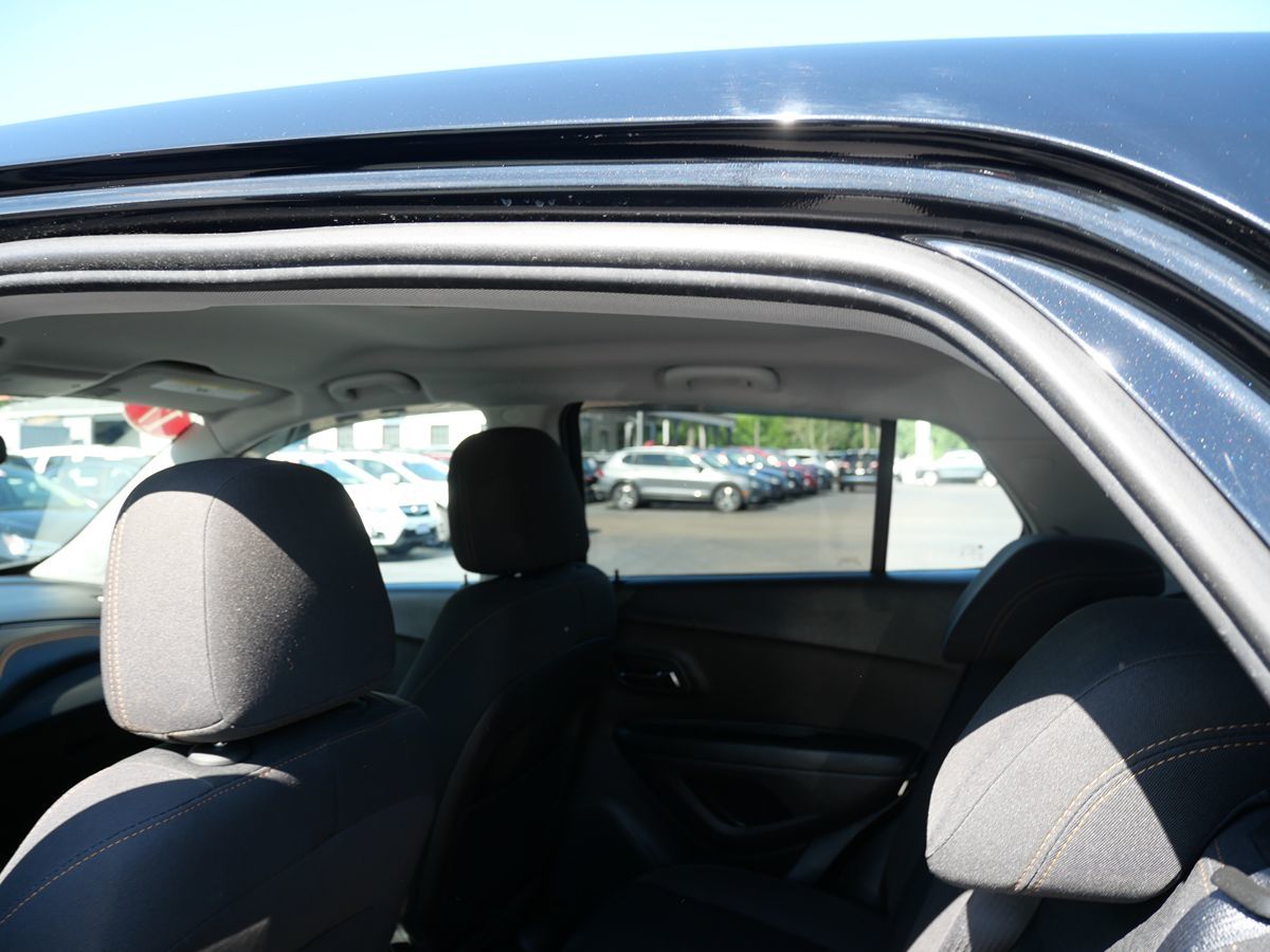 2017 Chevrolet Trax LS photo 19