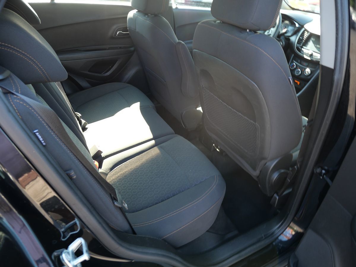 2017 Chevrolet Trax LS photo 21