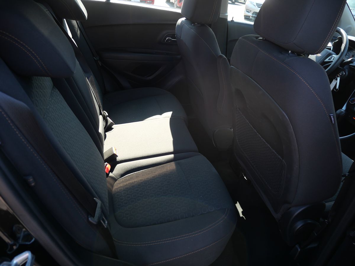 2017 Chevrolet Trax LS photo 22