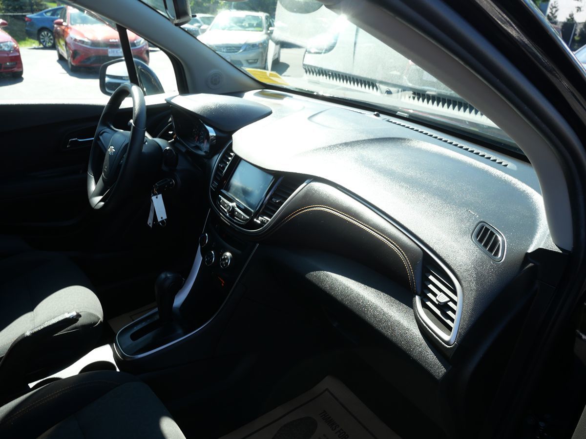 2017 Chevrolet Trax LS photo 28